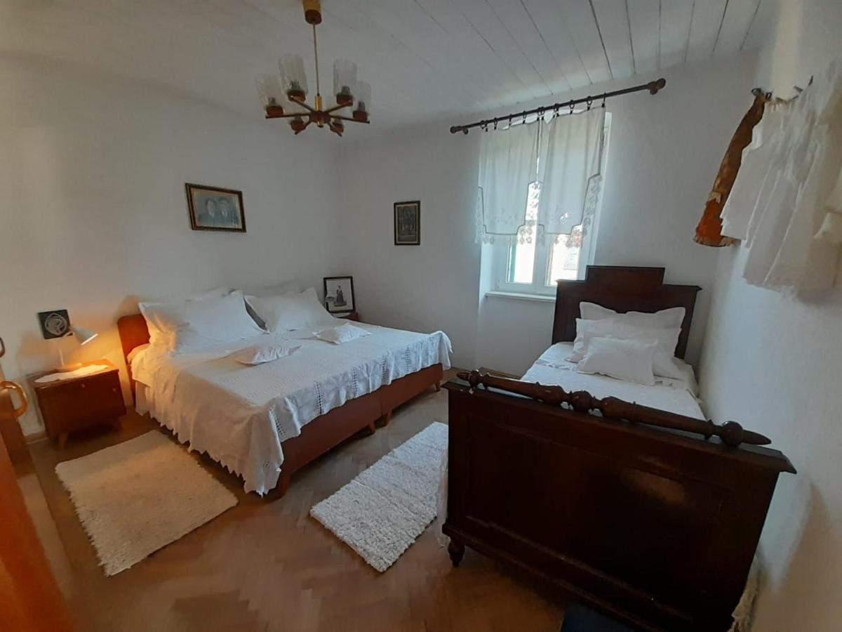 Dida Roko, Rustikalni Apartman S Terasom Kaštela Exterior foto